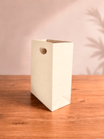 PEQUEÑA 33 x 23,5 Fondo 12 cms DPACK CON MANIJA TROQUELADA
